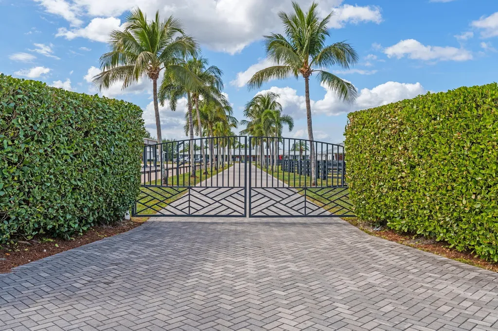 13155 Southfields Road Wellington FL 33414