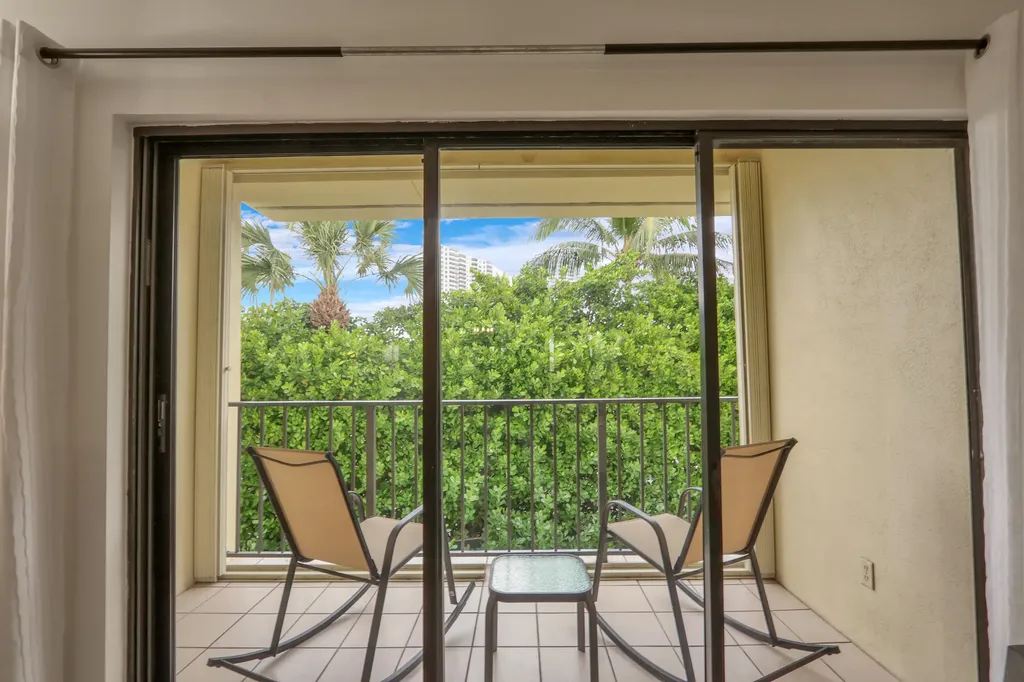 115 Bamboo Road Palm Beach Shores FL 33404