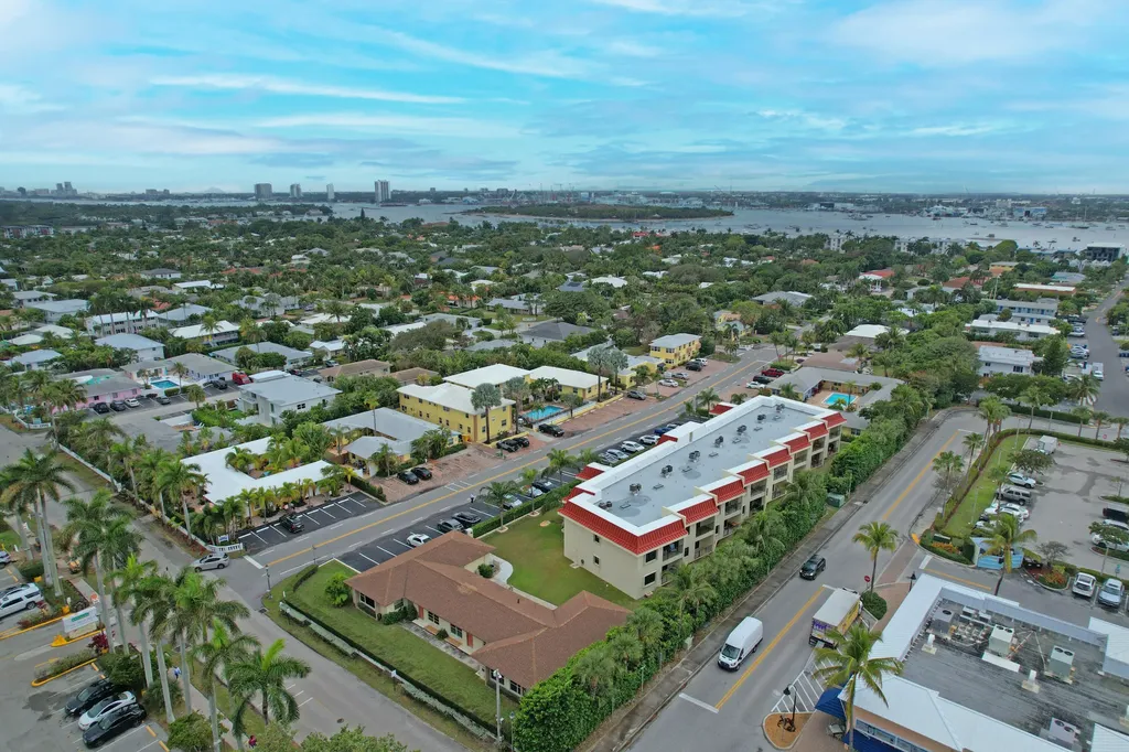 115 Bamboo Road Palm Beach Shores FL 33404