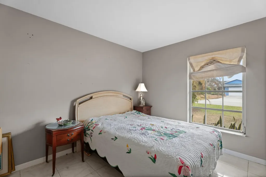 464 SE Asbury Lane Port St Lucie FL 34983