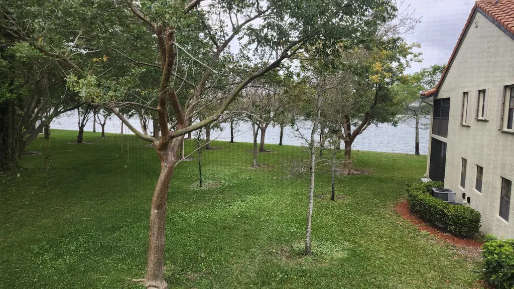 2012 Congressional Way Deerfield Beach FL 33442