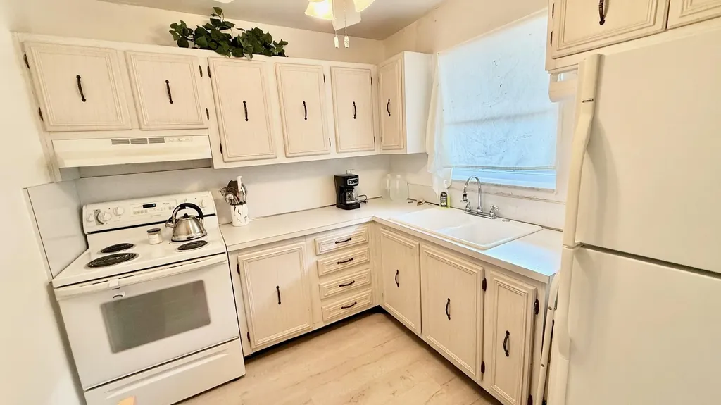 705 Lori Drive Palm Springs FL 33461