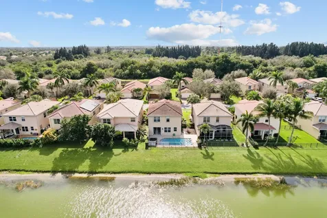 7865 Jewelwood Drive Boynton Beach FL 33437