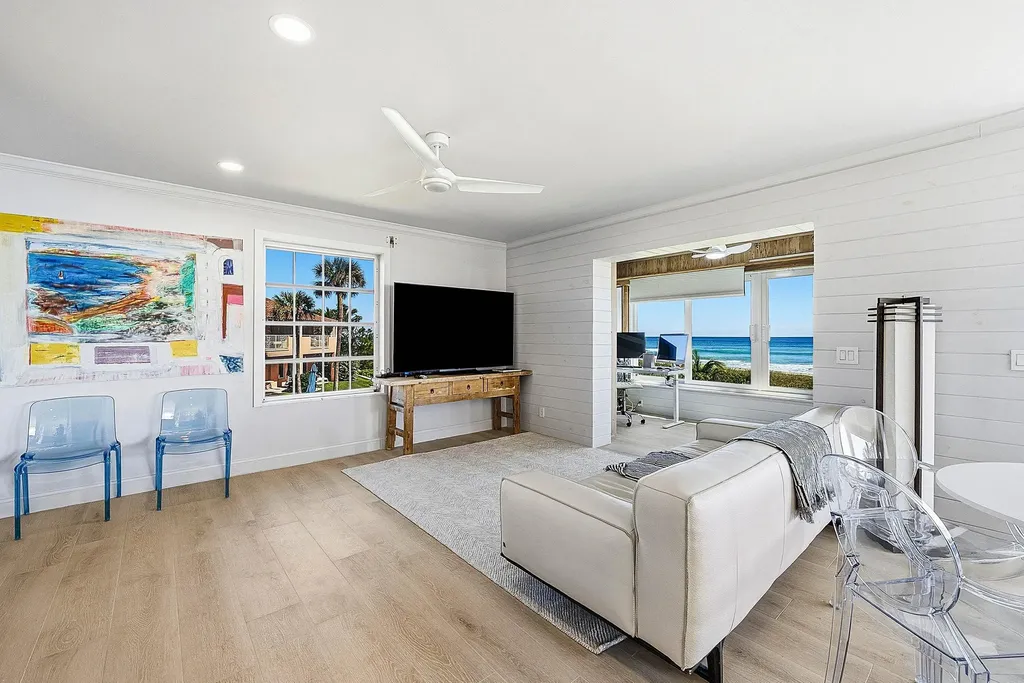 2075 S Ocean Boulevard Delray Beach FL 33483