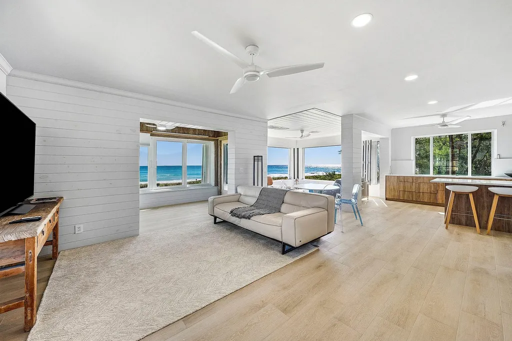 2075 S Ocean Boulevard Delray Beach FL 33483