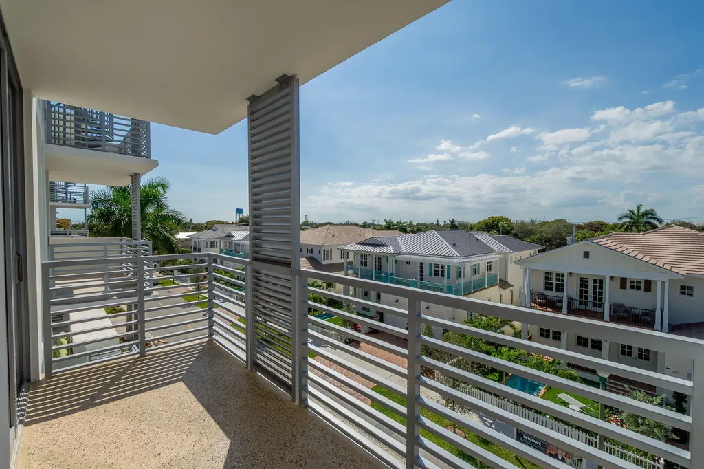 111 SE 1st Avenue Delray Beach FL 33444