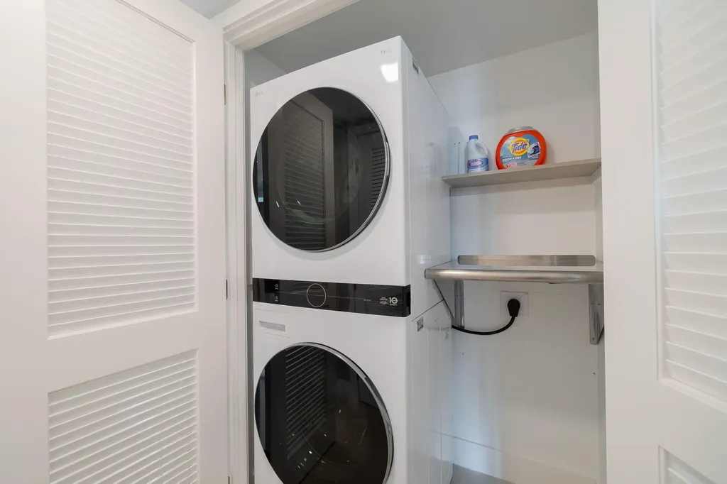 111 SE 1st Avenue Delray Beach FL 33444