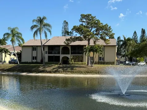 338 Pine Ridge Circle Greenacres FL 33463