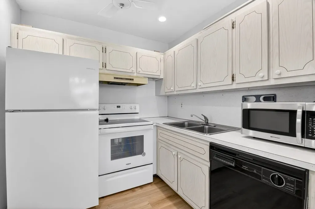 480 Boynton Beach Boulevard Boynton Beach FL 33435