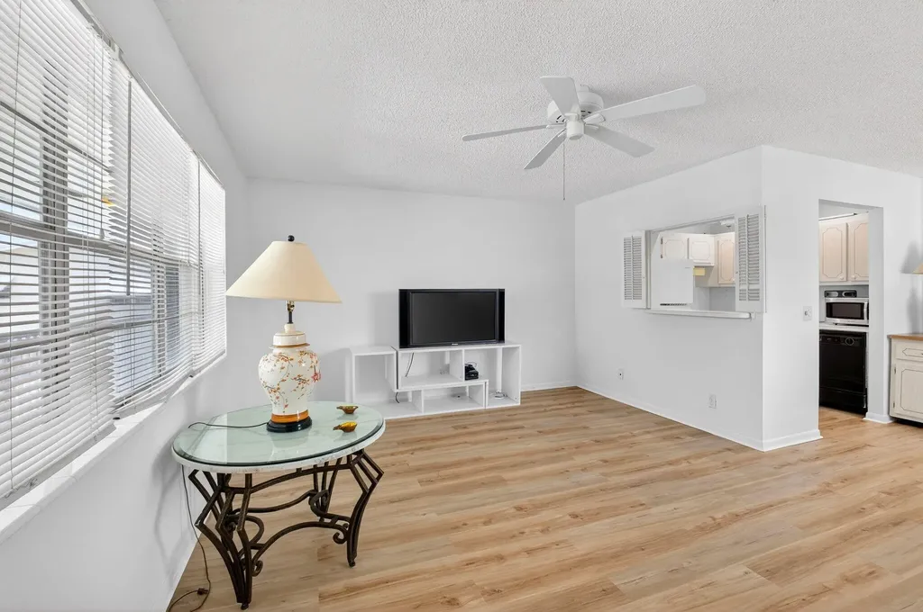 480 Boynton Beach Boulevard Boynton Beach FL 33435