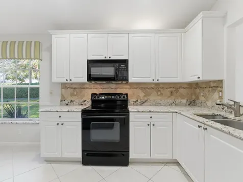 7284 W Mercada Way Delray Beach FL 33446