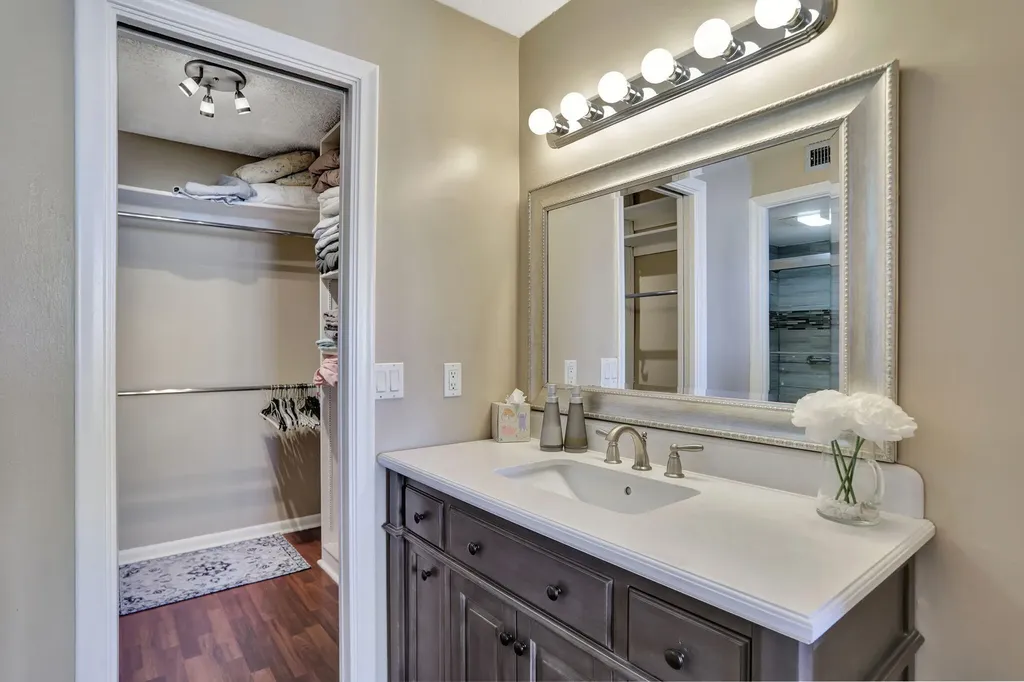 4 Royal Palm Way Boca Raton FL 33432