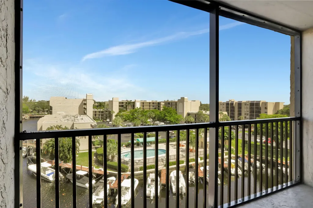 4 Royal Palm Way Boca Raton FL 33432
