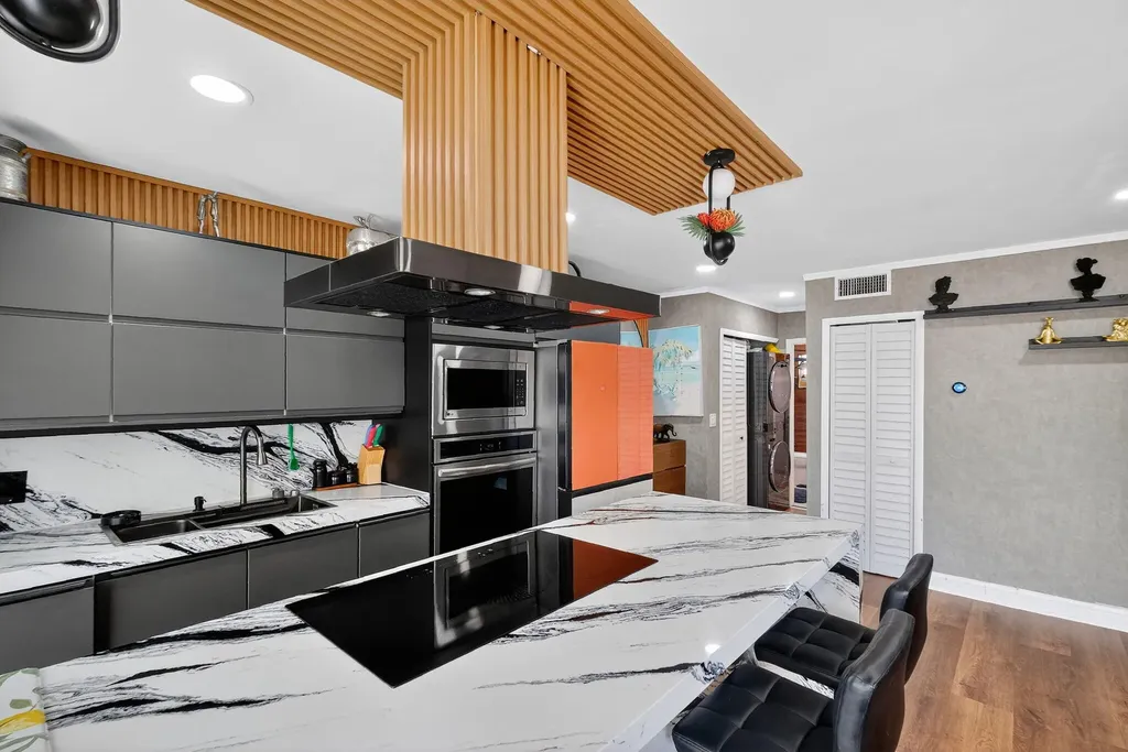 363 Washington Avenue Miami Beach FL 33139