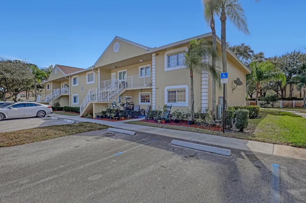 204 Palm Beach Trace Drive Royal Palm Beach FL 33411