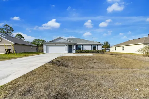 742 NW Bayshore Boulevard Port St Lucie FL 34983