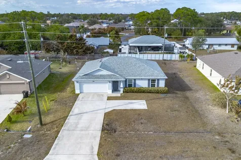 742 NW Bayshore Boulevard Port St Lucie FL 34983