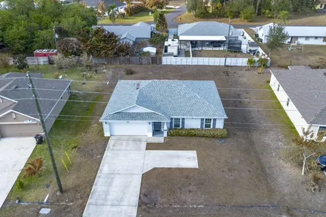 742 NW Bayshore Boulevard Port St Lucie FL 34983