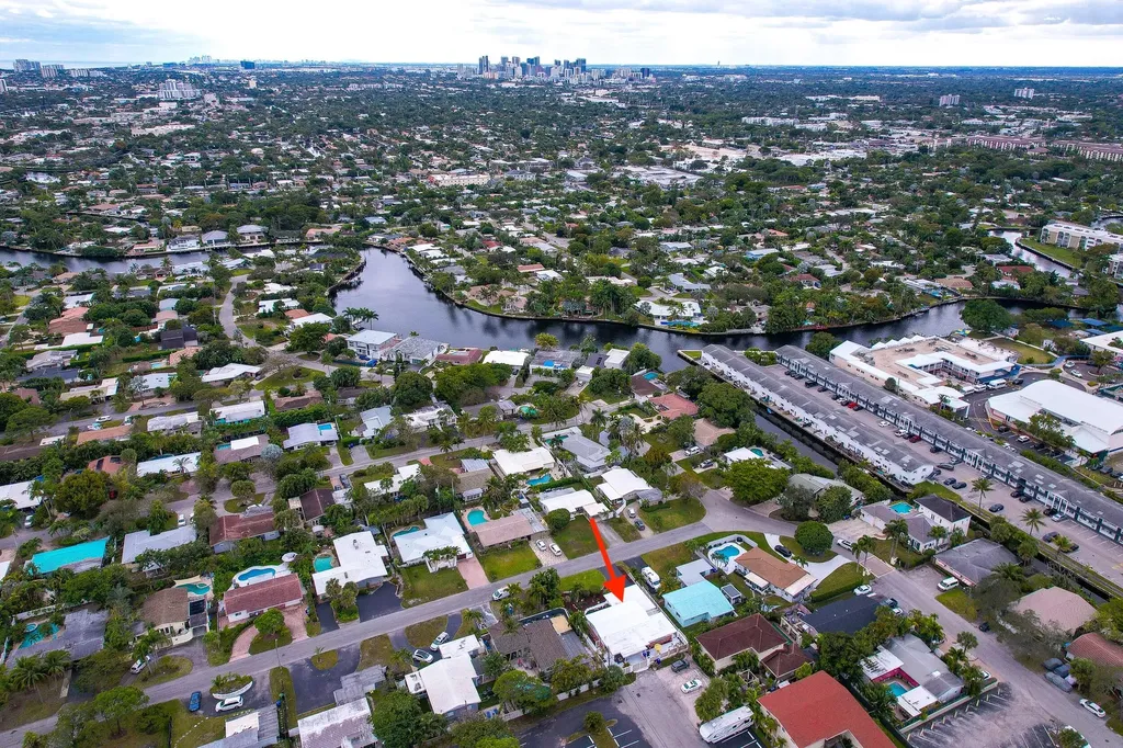 2001 NE 30th Street Fort Lauderdale FL 33306