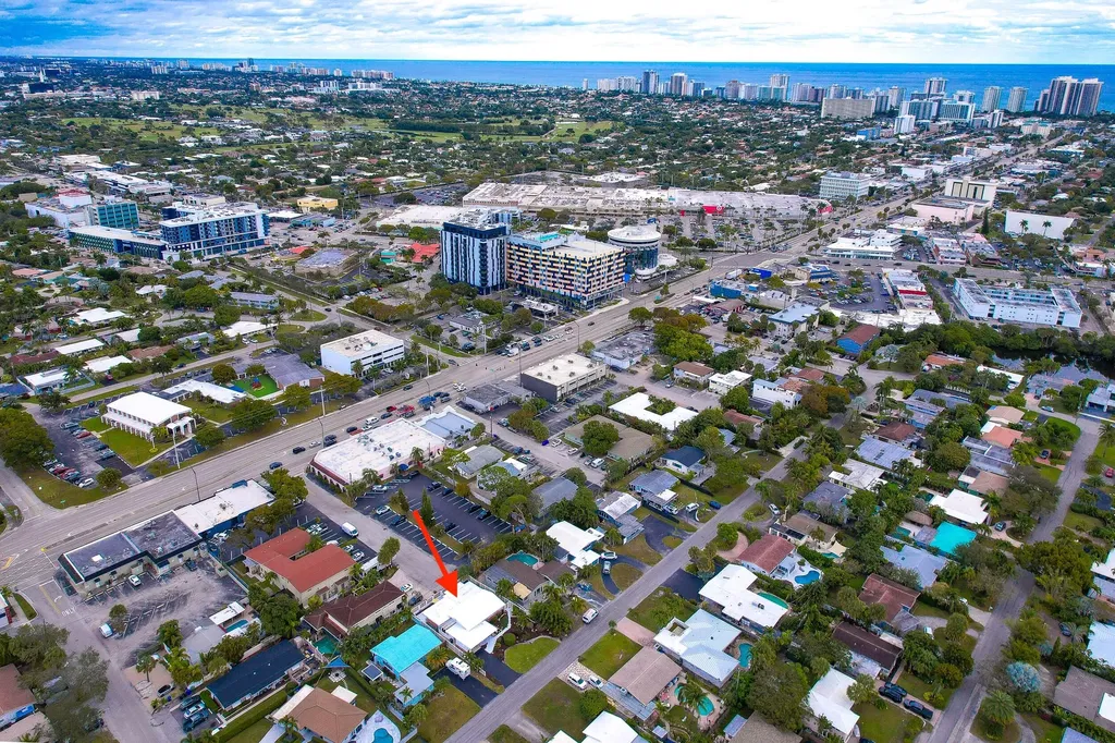 2001 NE 30th Street Fort Lauderdale FL 33306