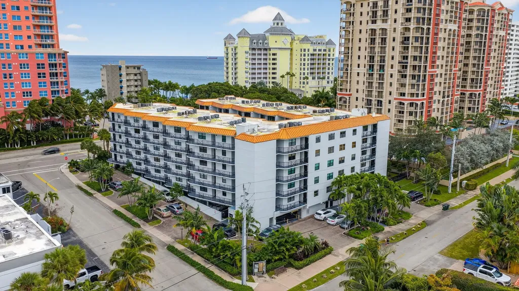 2029 N Ocean Boulevard Fort Lauderdale FL 33305