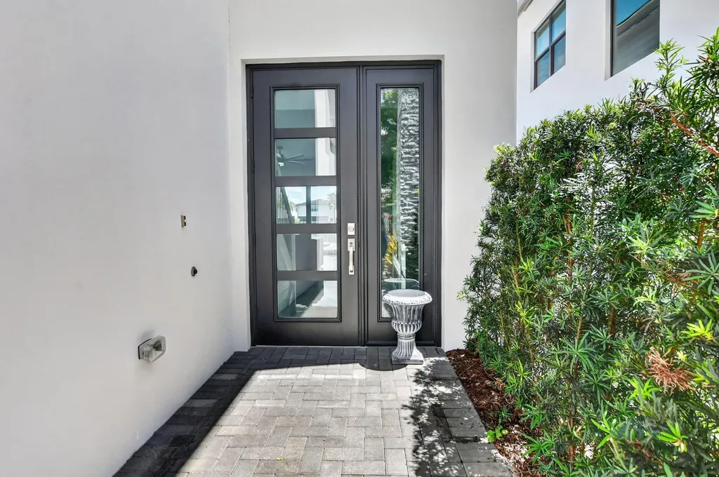 17302 Rainstream Road Boca Raton FL 33496