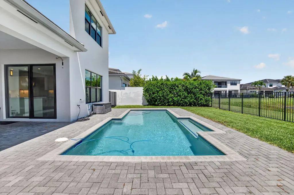 17302 Rainstream Road Boca Raton FL 33496