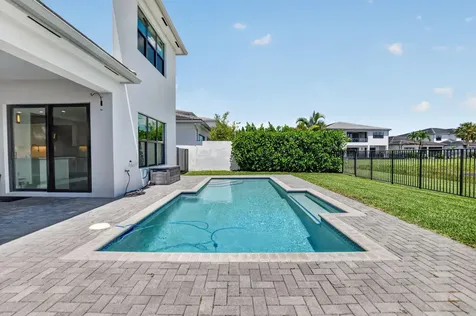 17302 Rainstream Road Boca Raton FL 33496