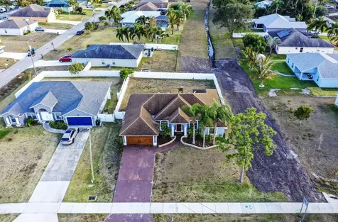 870 SW Paar Drive Port St Lucie FL 34953