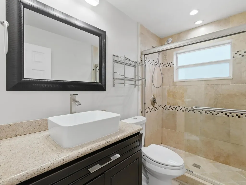 1921 NE 28th Court Lighthouse Point FL 33064