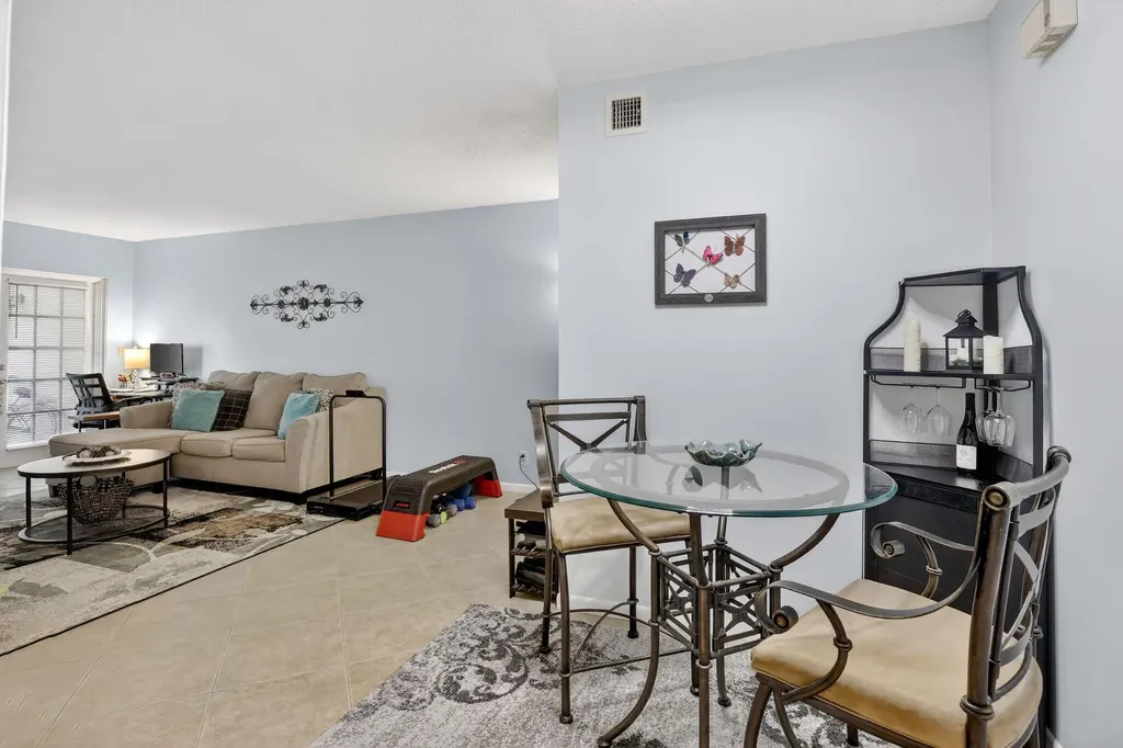 2424 SE 17th Street Fort Lauderdale FL 33316
