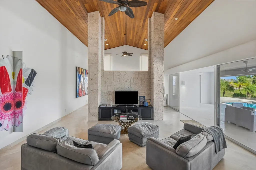 15595 Lindbergh Lane Wellington FL 33414
