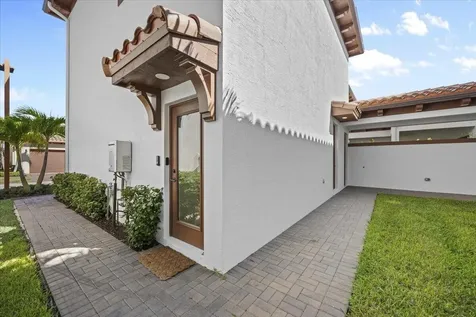 1005 Faulkner Terrace Palm Beach Gardens FL 33418