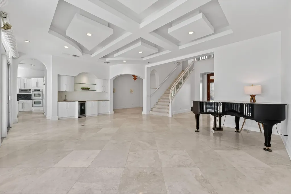 724 NE 36th Street Boca Raton FL 33431