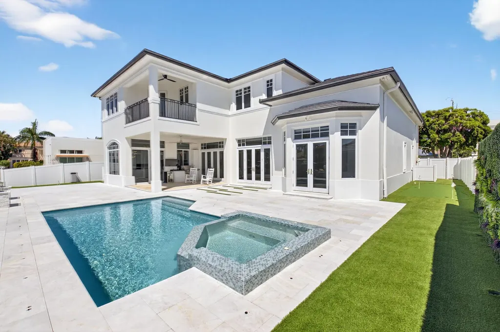 724 NE 36th Street Boca Raton FL 33431
