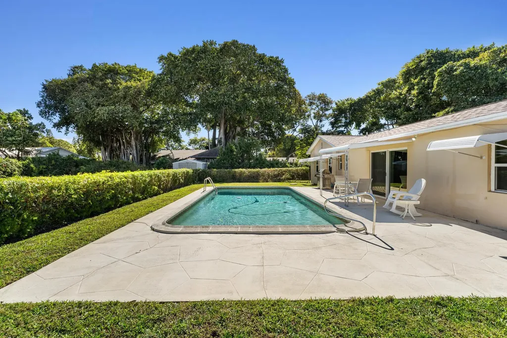 1812 High Ridge Road Lake Worth FL 33461