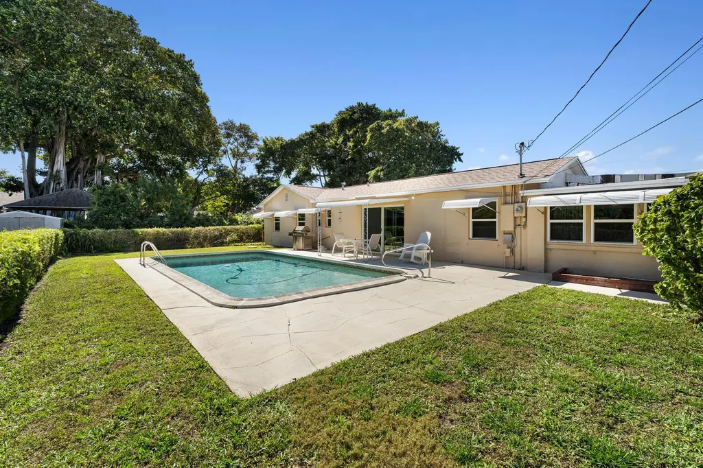 1812 High Ridge Road Lake Worth FL 33461