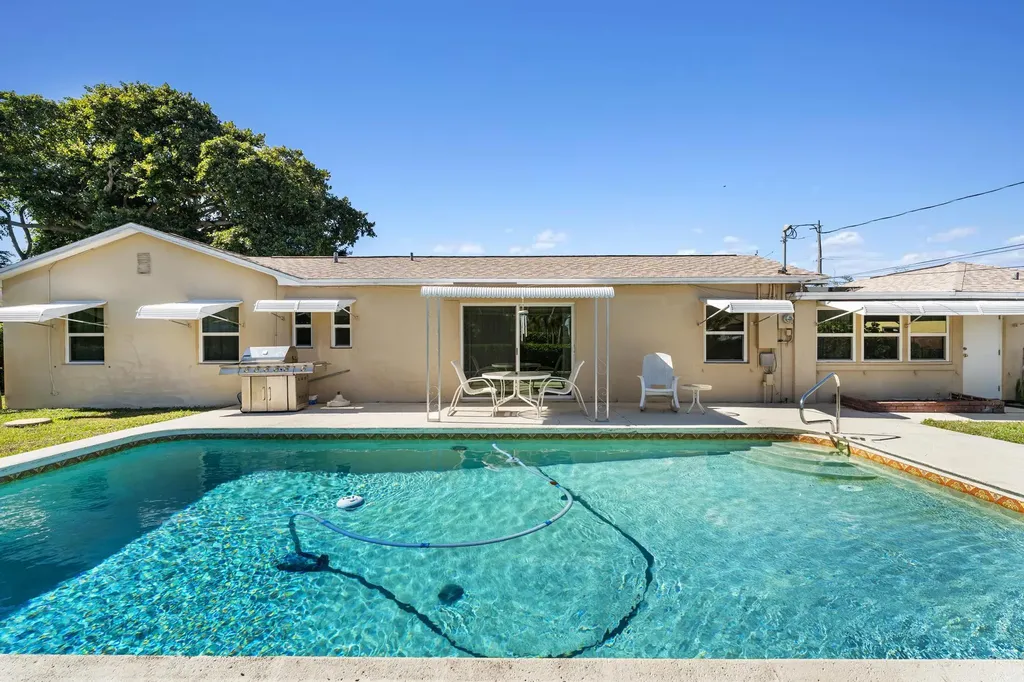 1812 High Ridge Road Lake Worth FL 33461