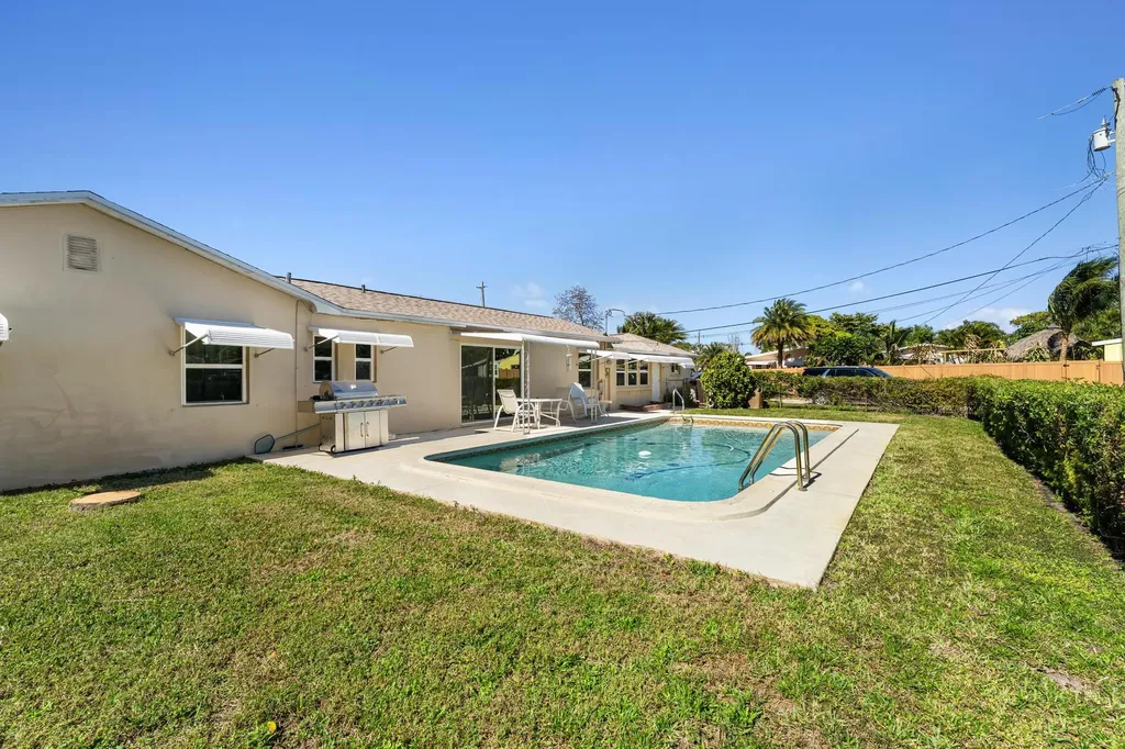 1812 High Ridge Road Lake Worth FL 33461