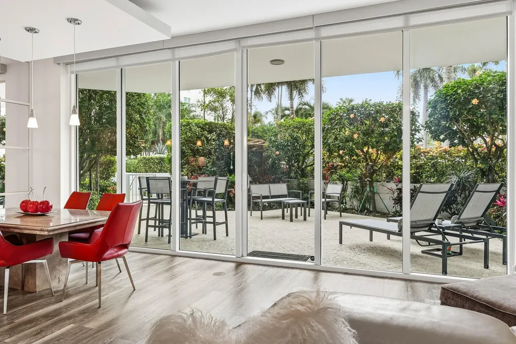 550 SE Mizner Boulevard Boca Raton FL 33432