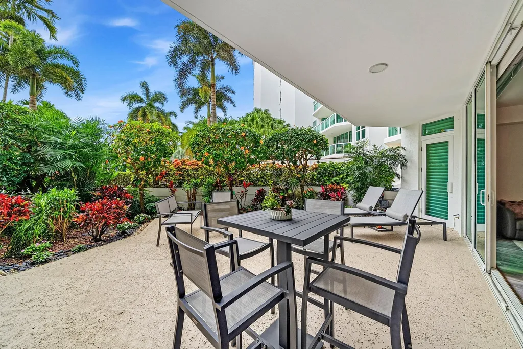 550 SE Mizner Boulevard Boca Raton FL 33432