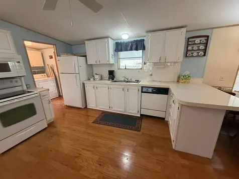 8508 SE Swan Avenue Hobe Sound FL 33455