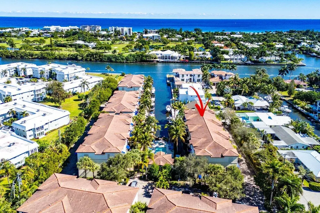 813 Estancia Way Boynton Beach FL 33435