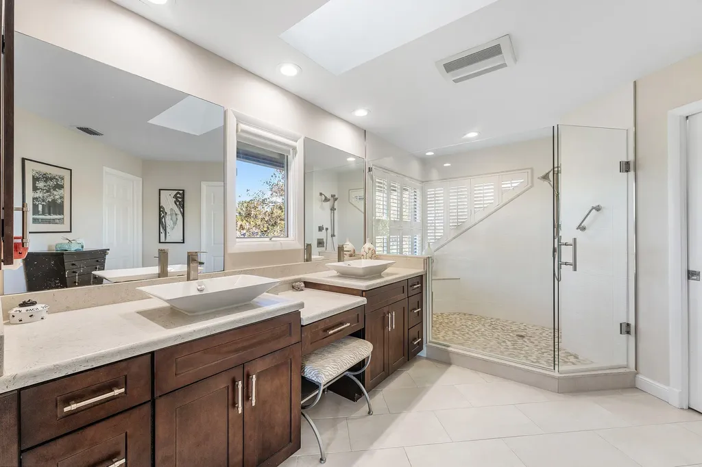 4 Sutherland Court Palm Beach Gardens FL 33418