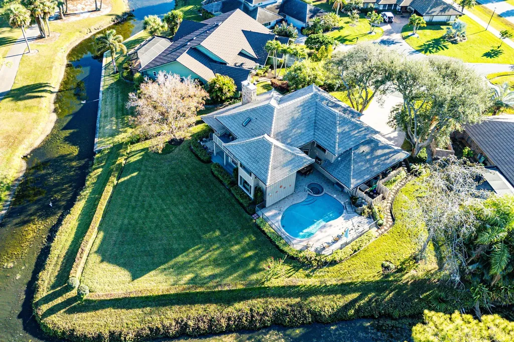 4 Sutherland Court Palm Beach Gardens FL 33418