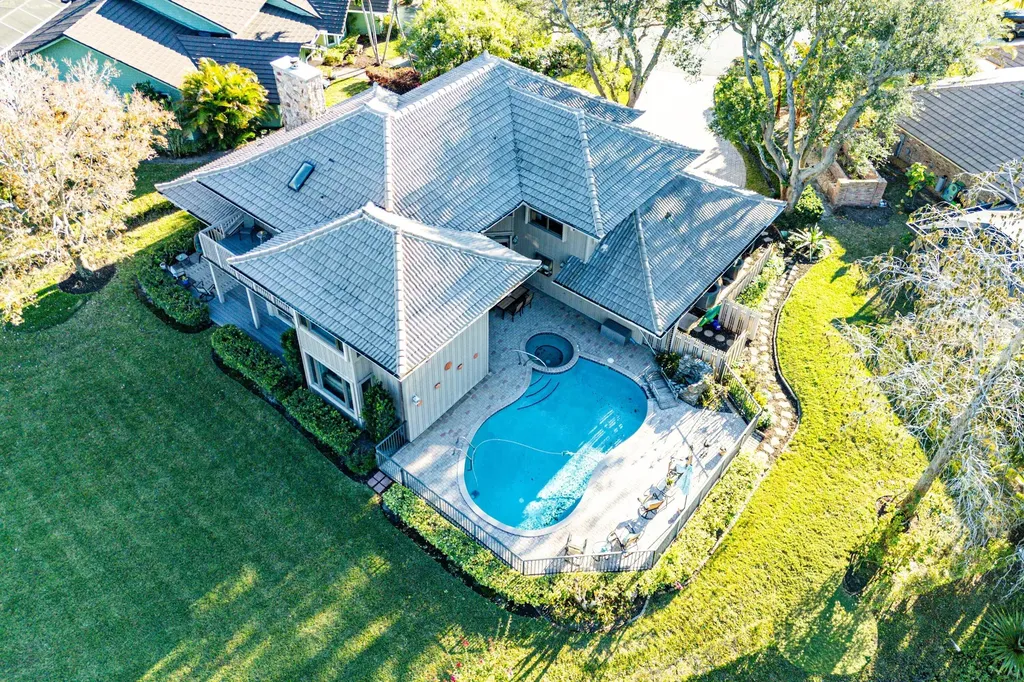 4 Sutherland Court Palm Beach Gardens FL 33418