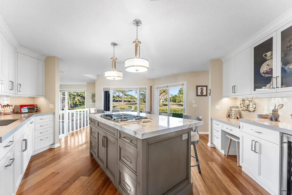 4 Sutherland Court Palm Beach Gardens FL 33418