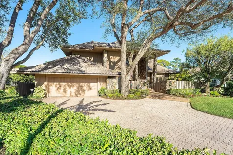 4 Sutherland Court Palm Beach Gardens FL 33418