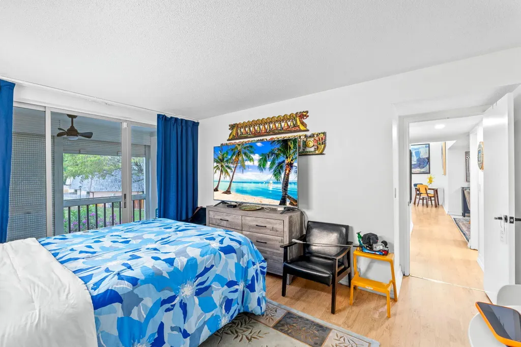 2540 Boundbrook Boulevard Palm Springs FL 33406