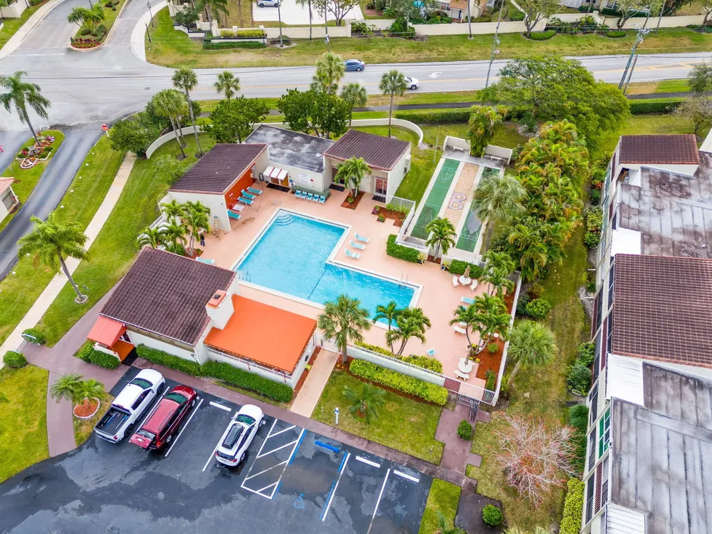 2540 Boundbrook Boulevard Palm Springs FL 33406